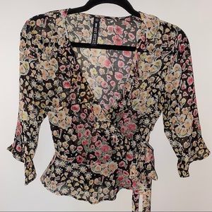 DESIGN LAB Floral Blouse